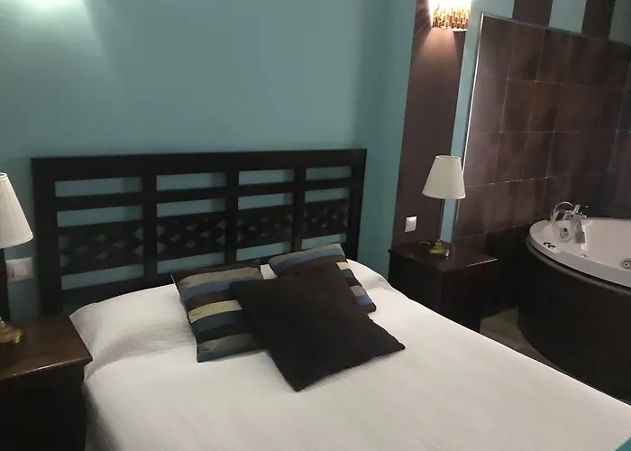 Värdshus La Casa De Noelia Hinojedo