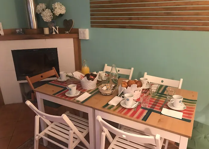 Värdshus La Casa De Noelia Hinojedo